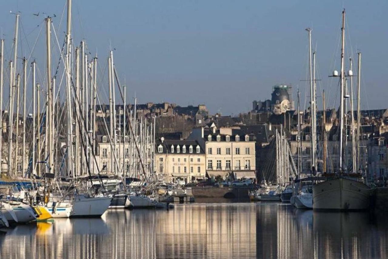 Hypercentre t2 tout neuf - Parking gratuit Vannes Extérieur photo
